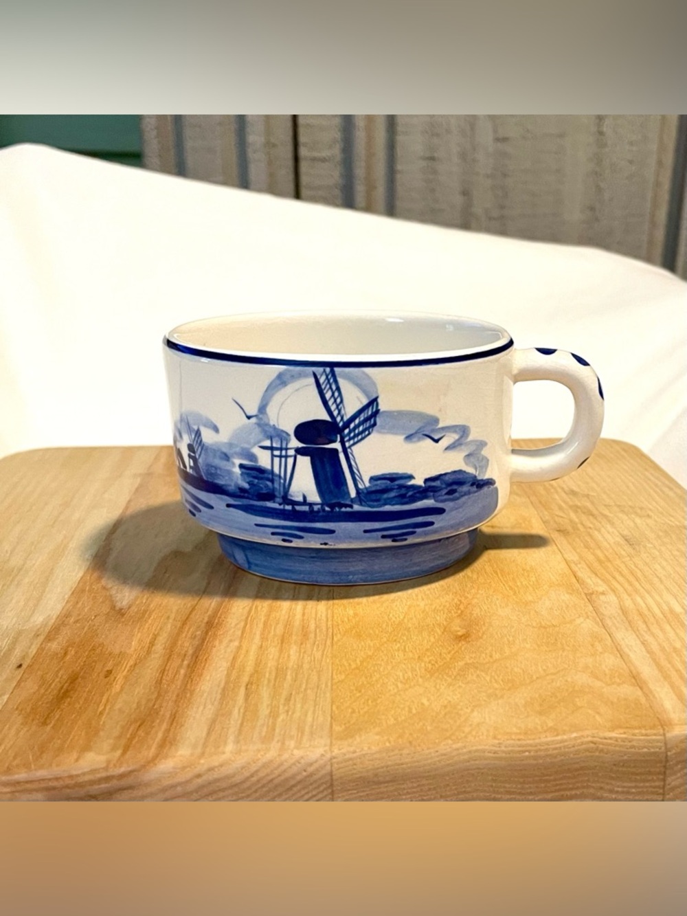 *VINTAGE* DELFT Hand painted- Blue Windmill & Flowers-Ceramic Cup- 2.5” x 3.5”